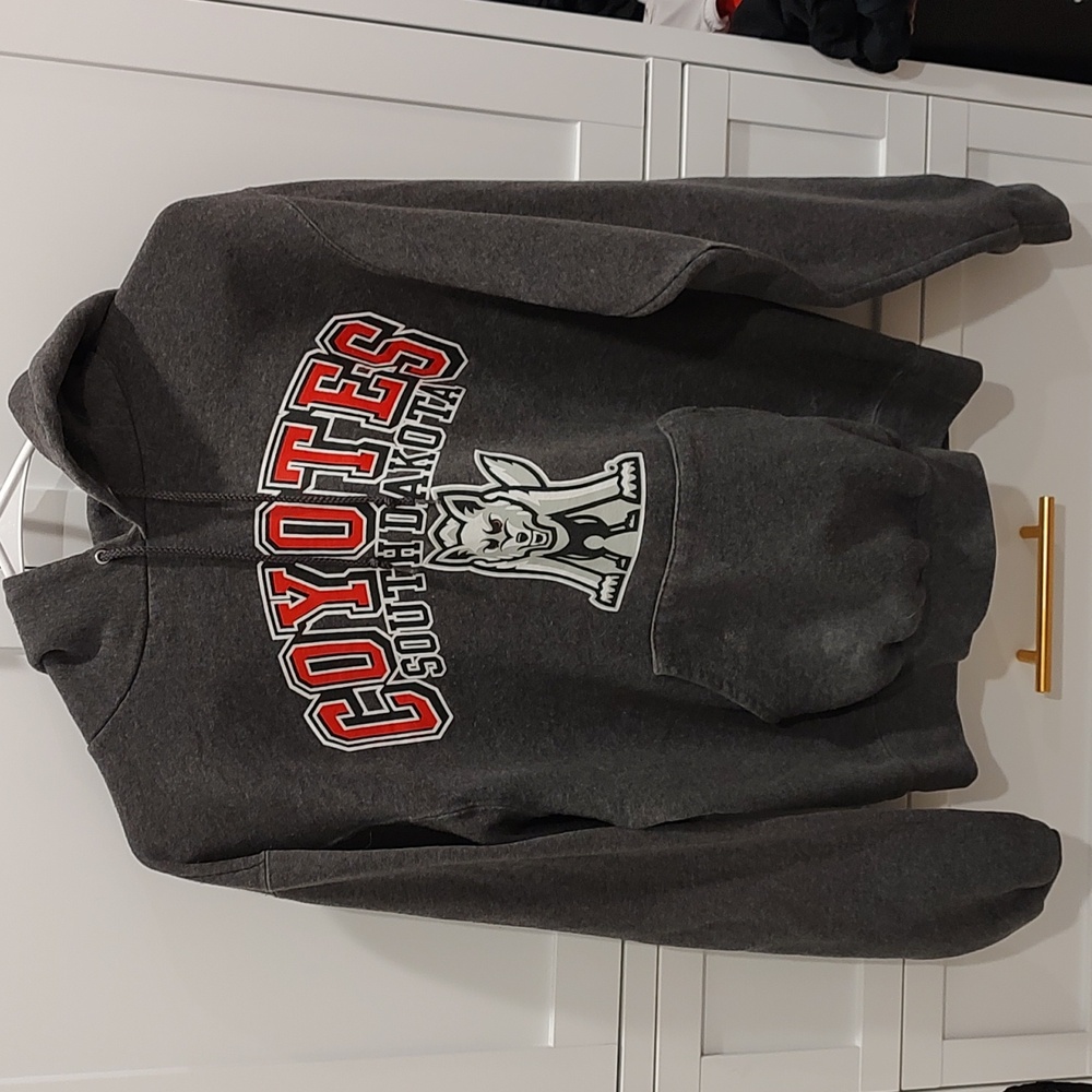 South Dakota Coyotes, small gray champion hoodie